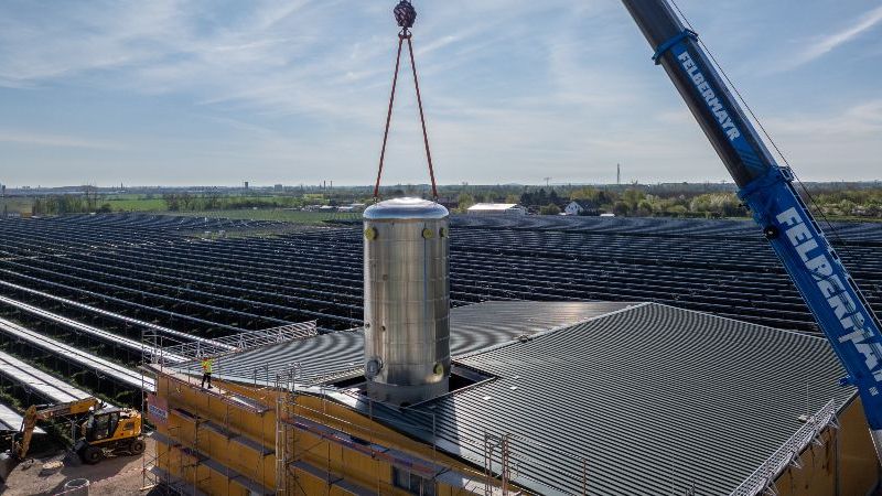 © Ritter Solartechnik GmbH & Co. KG Das Bild zeigt eine hydraulische Weiche der größten deutschen Solarthermieanlage in Leipzig.